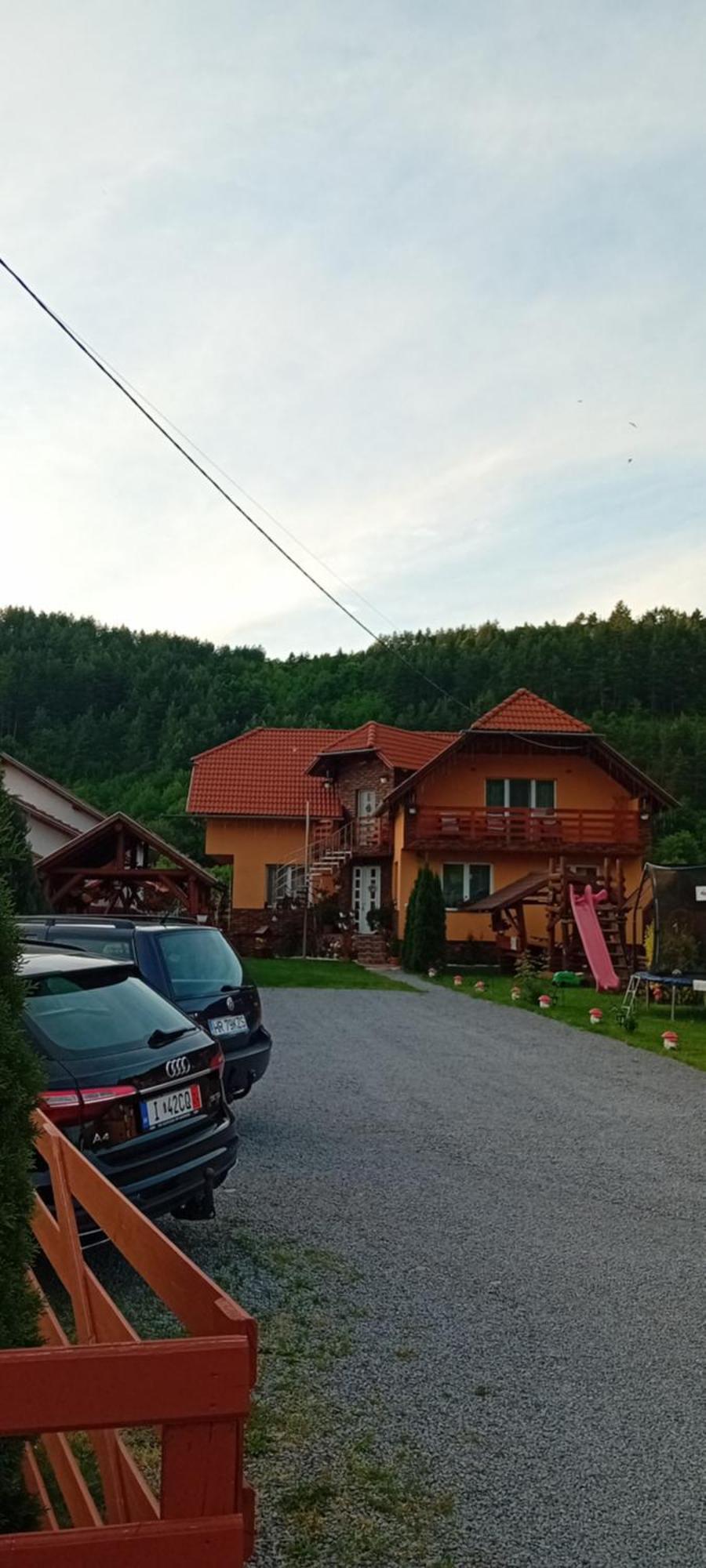 Hotel Casa De Oaspeti Cristian Praid Zewnętrze zdjęcie